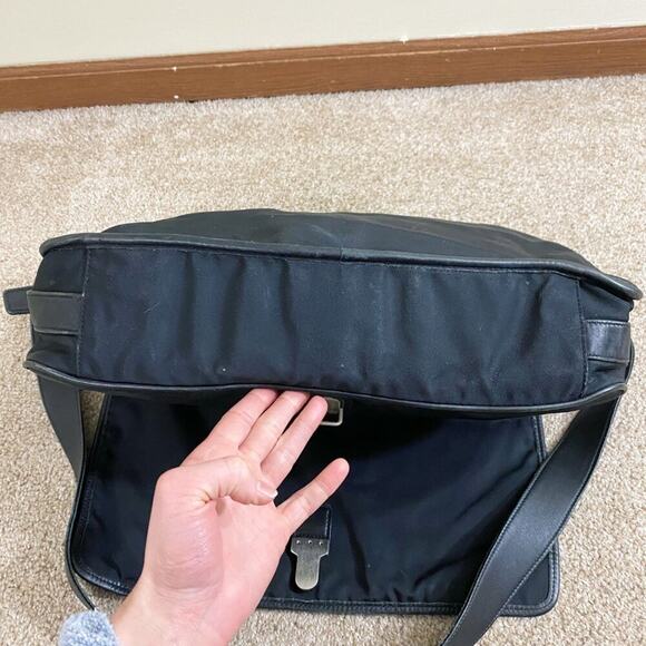 Coach Black Nylon Messenger Bag w Leather Trim Flap Closure Adjustable Straps - Picture 7 of 12